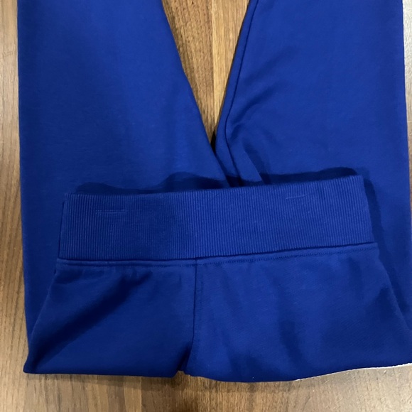 NWT- Burberry Boy's Sidney Logo Patch Jogger Pants - Picture 9 of 9